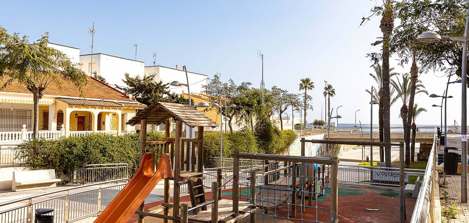 Nueva construcción  - Chalet - Pilar de la Horadada - Higuericas