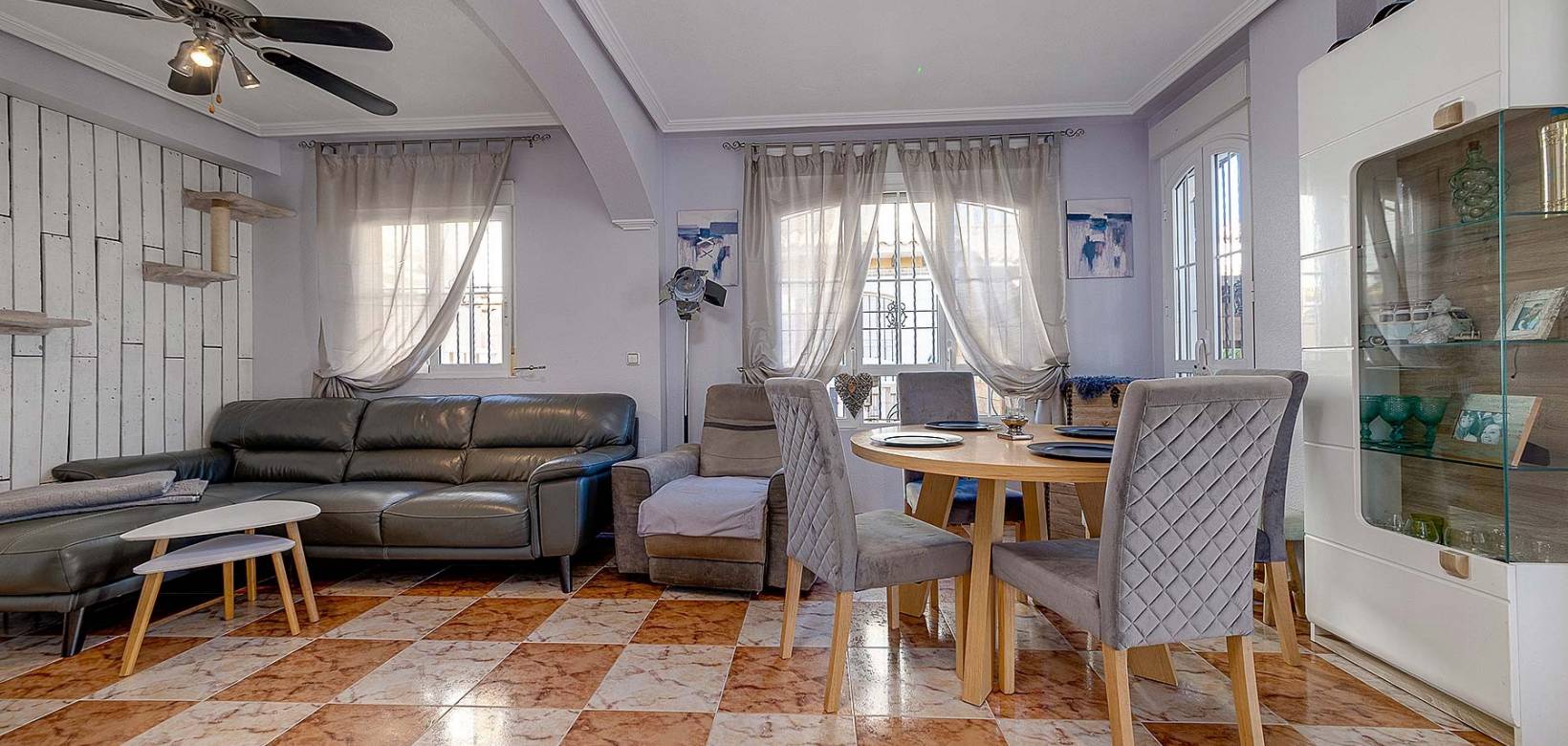 buy house in spain