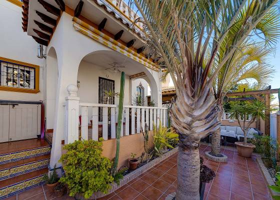 2nd hand - Chalet - Orihuela Costa - Lomas de Cabo Roig