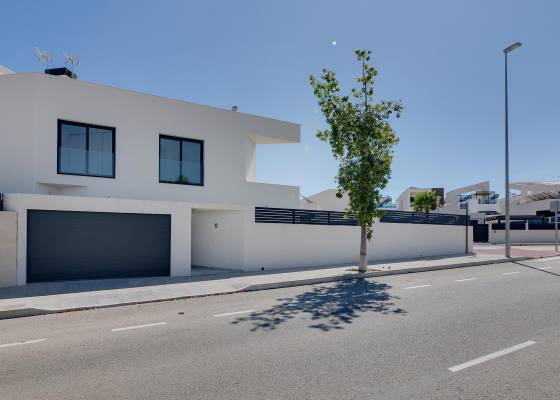 buy house in spain