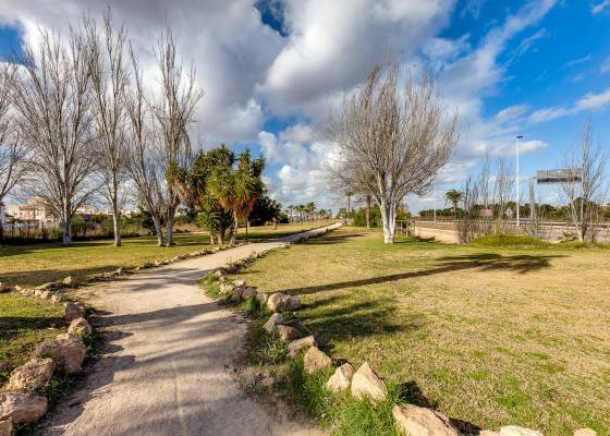 2ème main - Chalet - Torrevieja