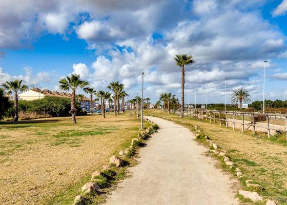 2ème main - Chalet - Torrevieja