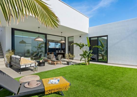 buy house in spain