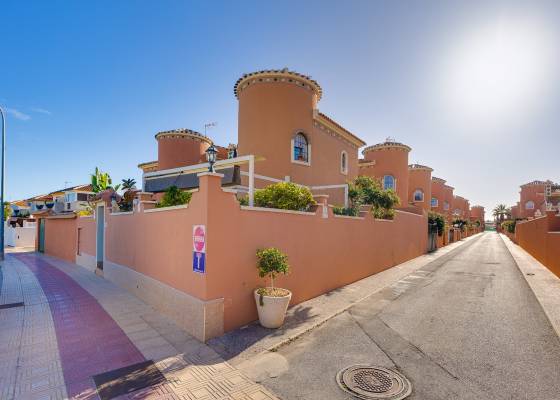 2. hånd - Villa - Orihuela Costa - Playa Flamenca