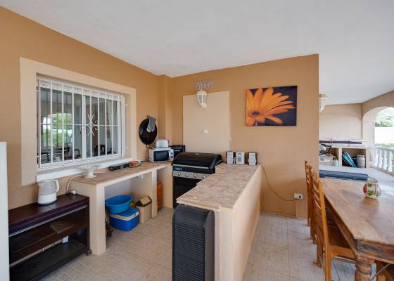 2e hands - Villa - Aspe