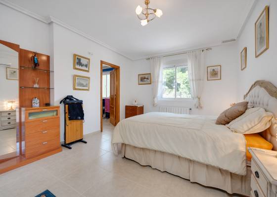2e hands - Villa - Aspe