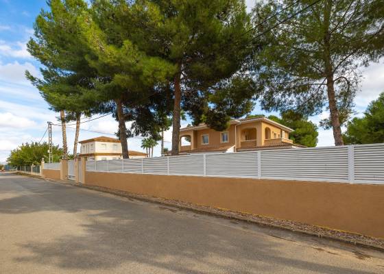 2e hands - Villa - Aspe