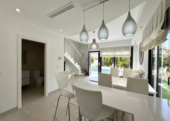 2. Hand - Chalet - Orihuela Costa - Los Altos