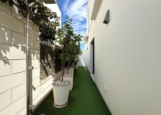 2. Hand - Chalet - Orihuela Costa - Los Altos