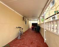 2e hands - Villa - San Miguel de Salinas - El Galán