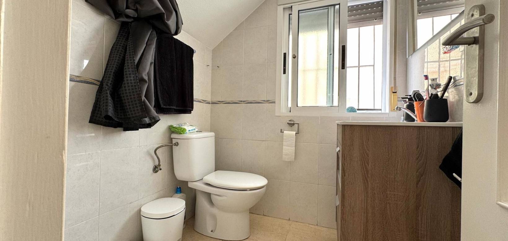 2e hands - Villa - San Miguel de Salinas - El Galán