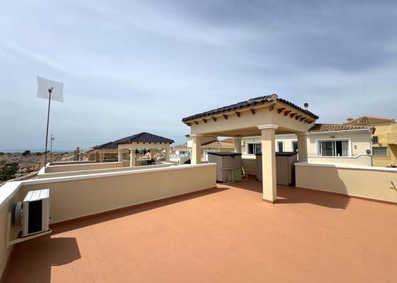 2e hands - Villa - San Miguel de Salinas - El Galán