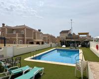 2e hands - Villa - San Miguel de Salinas - El Galán