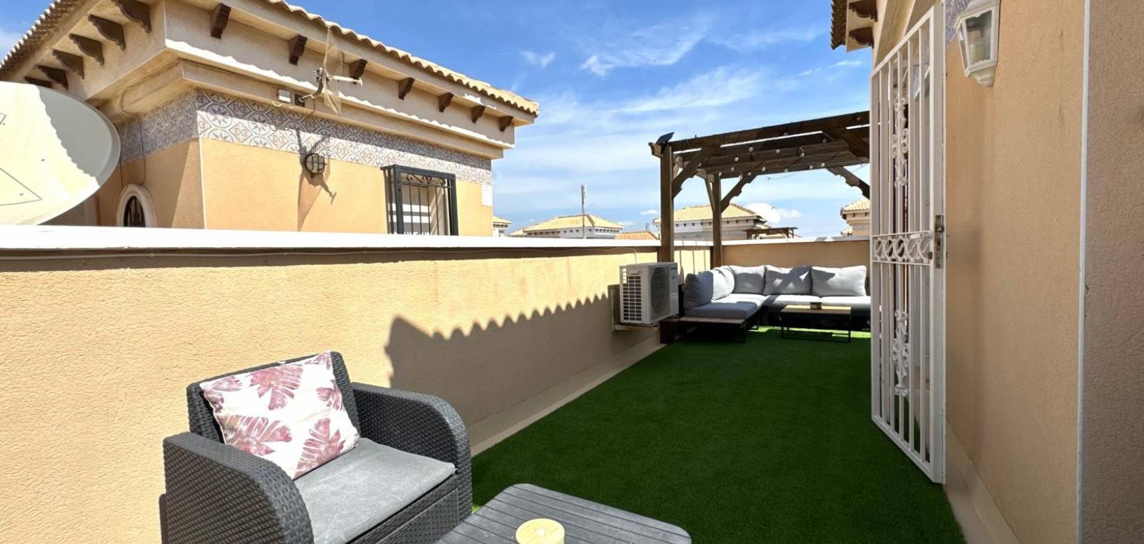 2ª mano - Chalet - Orihuela Costa - Villamartin