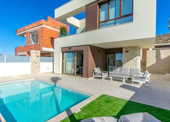 buy house in spain