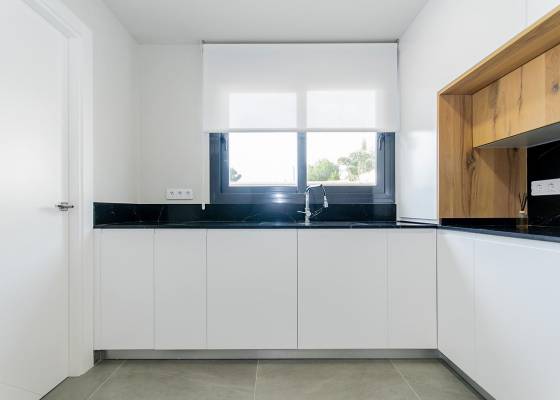 Nueva construcción  - Villa - San Miguel de Salinas - Ciudad de las Comunicaciones