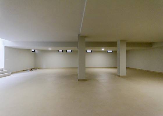 Nueva construcción  - Villa - San Miguel de Salinas - Ciudad de las Comunicaciones