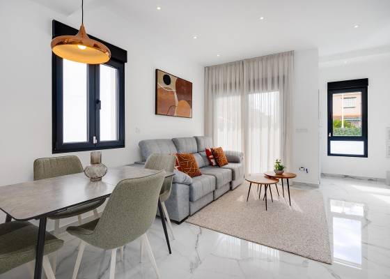 2ª mano - Villa - Torrevieja