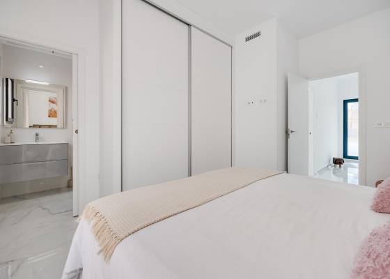 2ª mano - Villa - Torrevieja