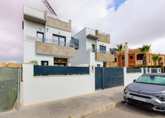 2ª mano - Villa - Torrevieja