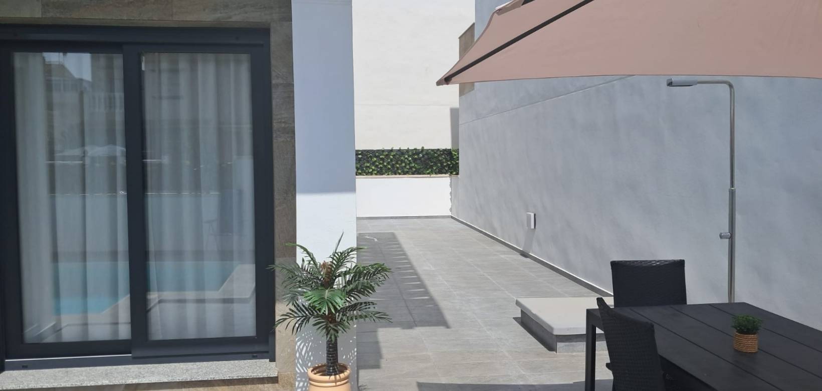 2ª mano - Villa - Torrevieja