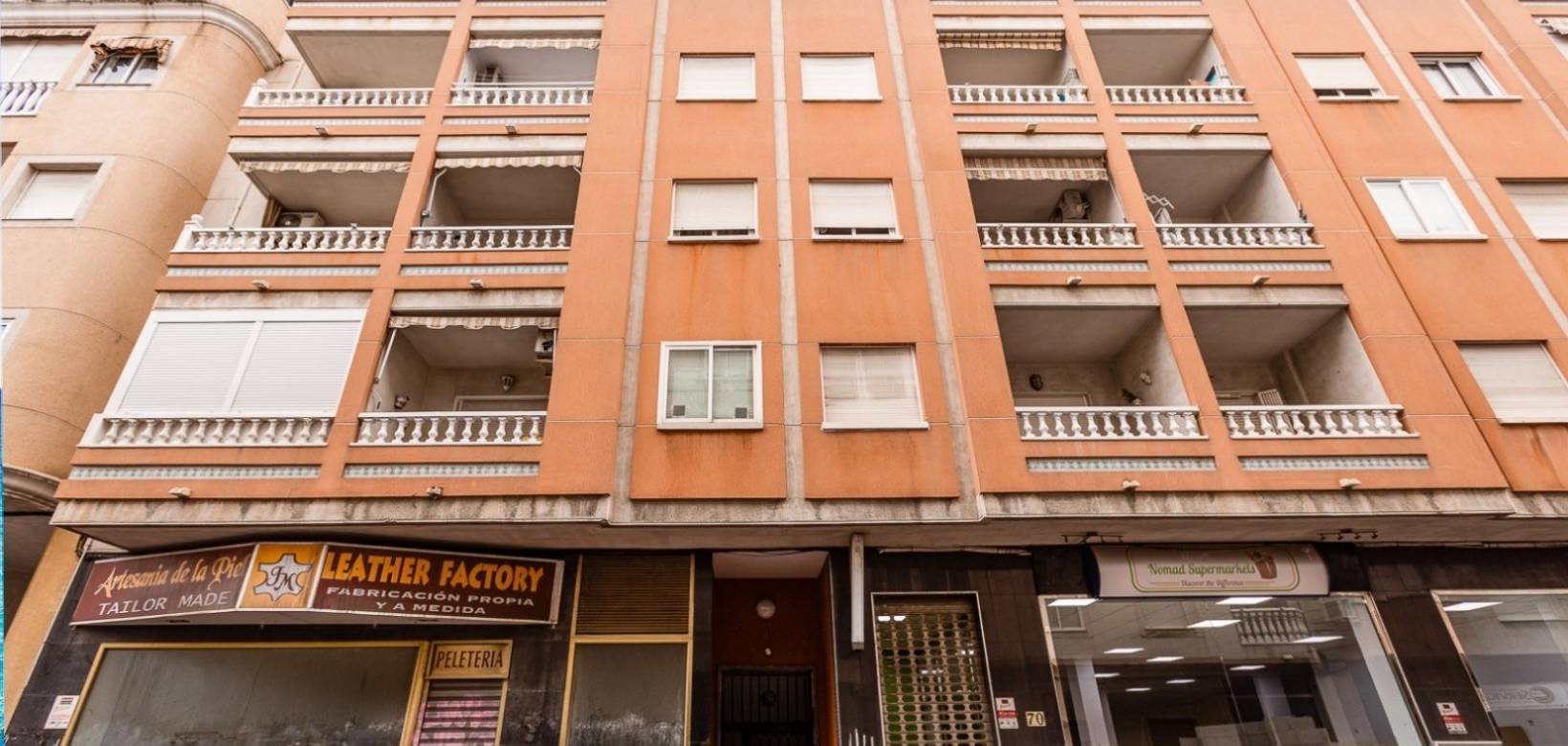 buy house in spain