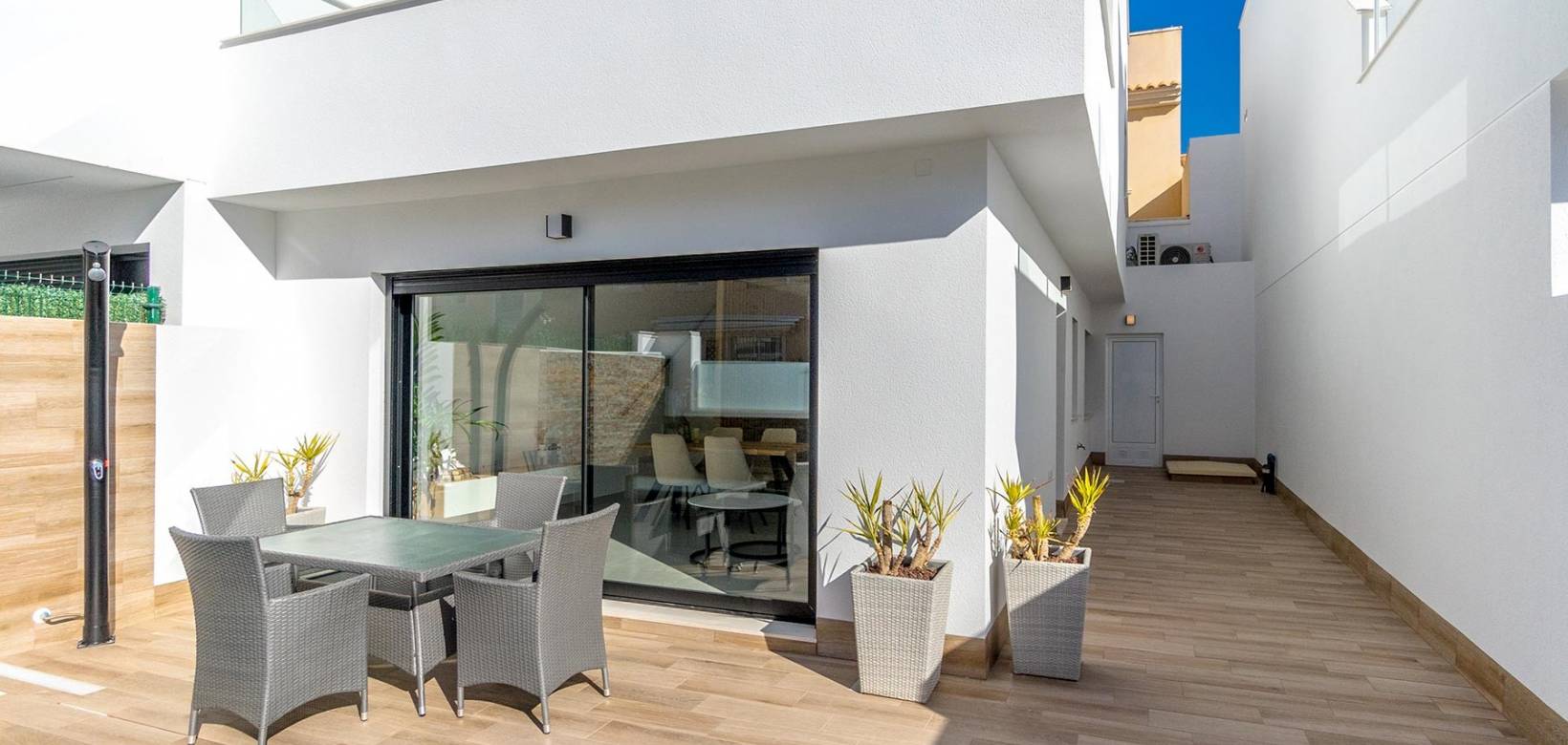buy house in spain